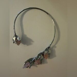 Handcrafted Silver Open Neck Rose Quartz Necklace